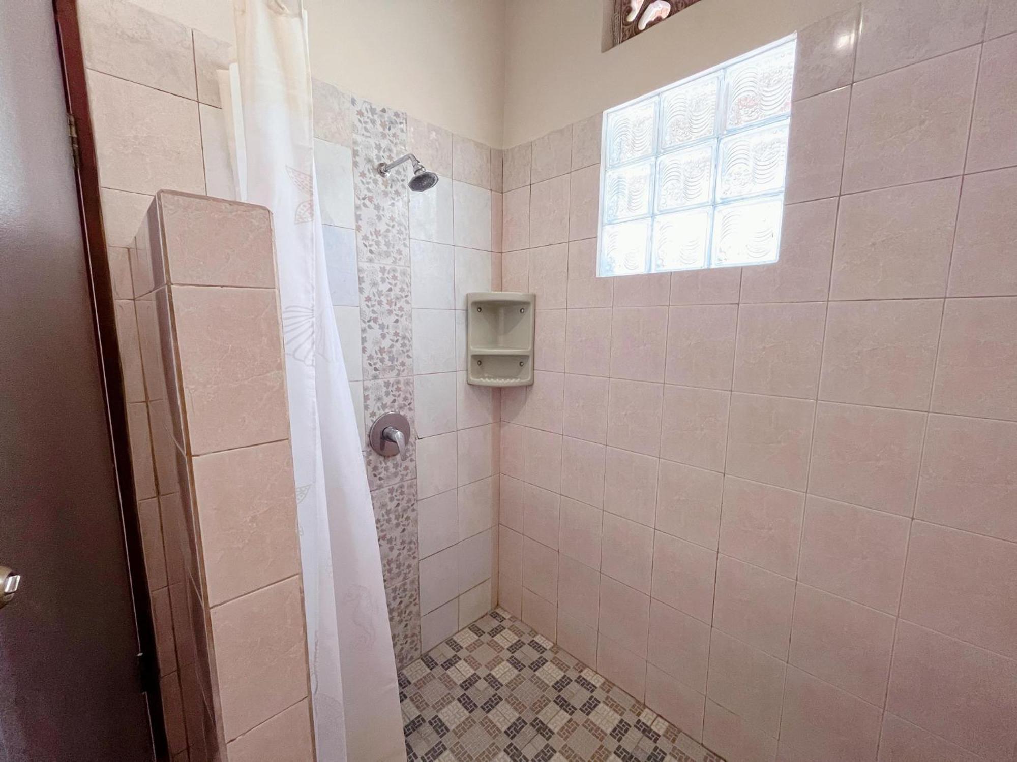 Agung'S Annex Homestay ซานูร์ ภายนอก รูปภาพ